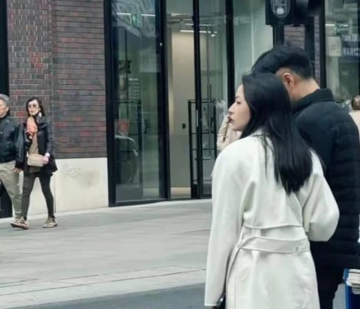 Khoảnh khắc Chi Pu bị 
