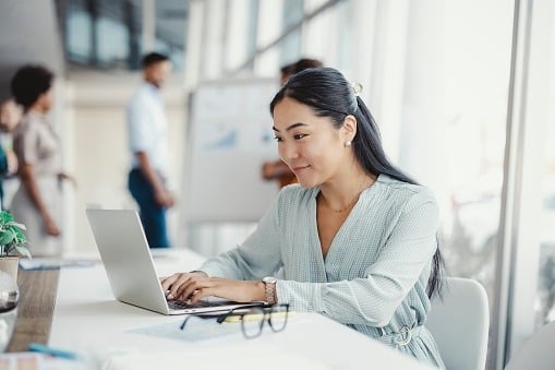 Mỗi công ty đều có văn hóa và giá trị riêng, ảnh hưởng sâu sắc đến trải nghiệm làm việc và sự phát triển Shbet800 khuyến mãi siêu lớn của nhân viên.