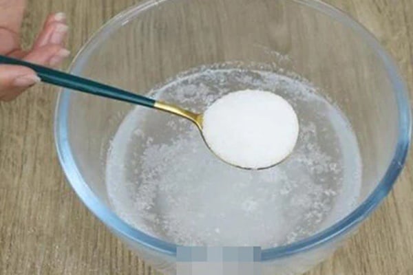 Diệt gián bằng hỗn hợp bột giặt và nước    
