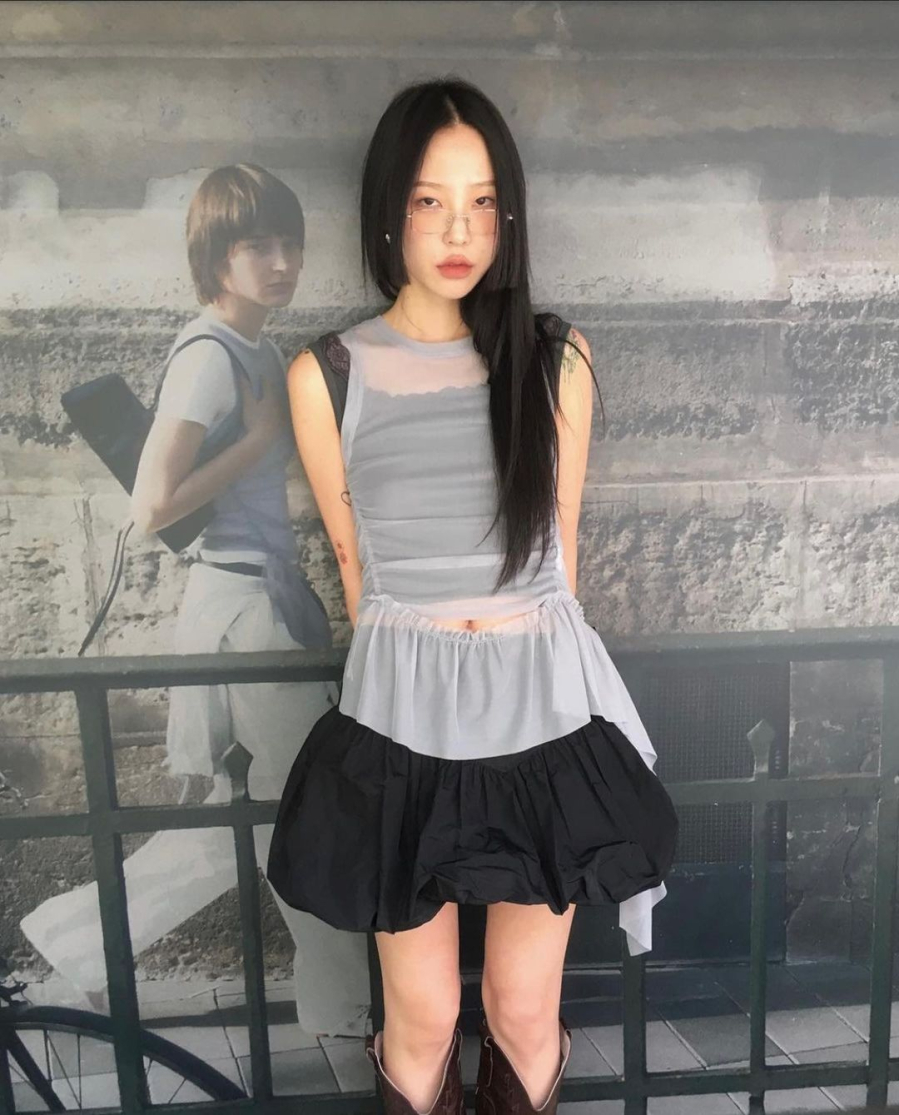 Áo voan mang đến vẻ đẹp nhẹ nhàng, thanh thoát và quyến rũ