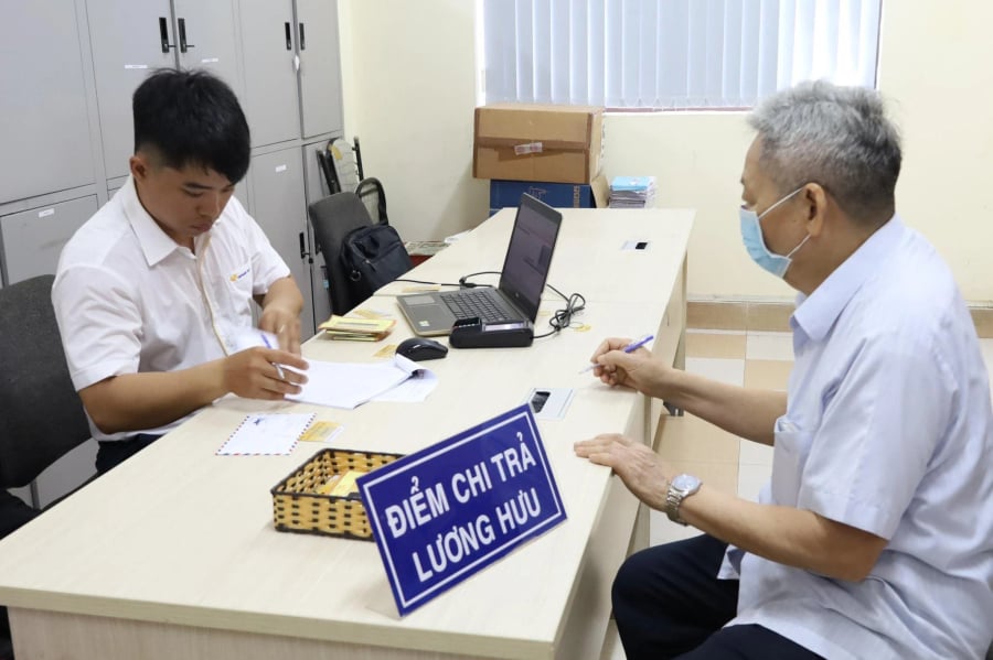 Từ 1/7/2024, tăng lương hưu đồng thời với cải cách tiền lương.    