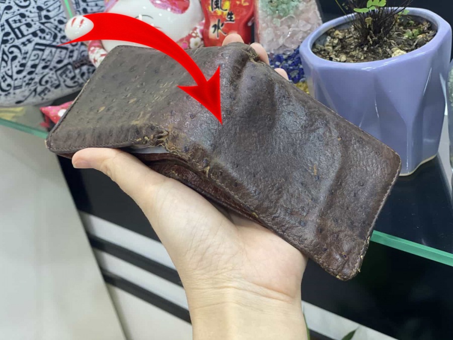 Ví tiền gắn liền với phong thủy tài lộc, đừng cho hoặc tặng một cách bừa bãi