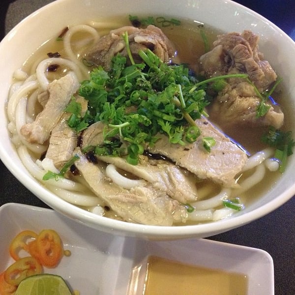 Bánh canh Bến Có là Shbet0099 cá cược trực tuyến sáng được nhiều người yêu thích khi đến Trà Vinh.