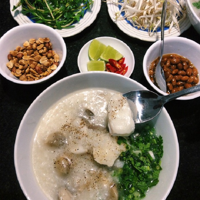 Để nấu được một nồi cháo ám ngon, có lẽ khâu quan trọng nhất chính là chọn cá lóc.