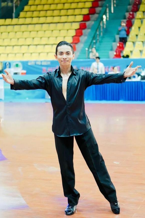 Phan Hiển cho biết mình là người nhạt nhẽo trong chuyện tình yêu 