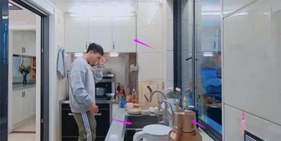 Một người đàn ông sạch sẽ từ trong ra ngoài chắc chắn sẽ giữ cho nhà vệ sinh của mình cũng sạch sẽ. 