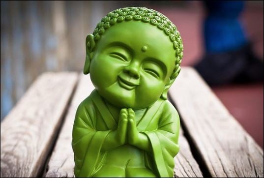 Trên đời này có 3 thứ mà người khác không thể lấy đi của bạn chính là lòng tốt, trí tuệ và (ảnh minh họa)