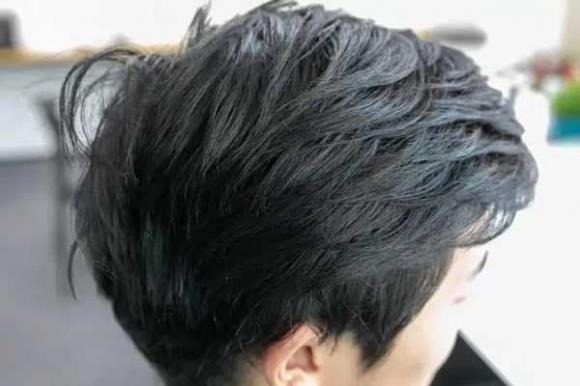 Trên thực tế, tình trạng tóc liên quan chặt chẽ đến sức khỏe thể chất.