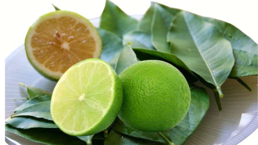 Vắt chanh vào tô phở mang lại nhiều công dụng cho sức khỏe