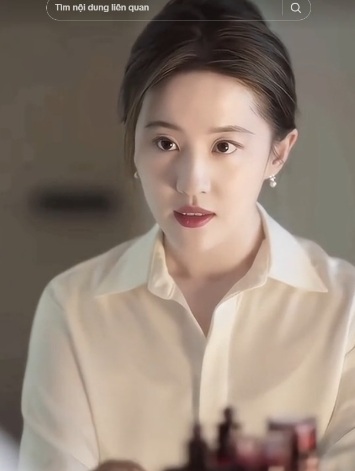 Một Link Vào SHBET88 Mới Nhất thanh lịch, sang trọng tuyệt đối của Lưu Diệc Phi này cũng nhận được nhiều khen ngợi. Một Link Vào SHBET88 Mới Nhất cầu kỳ hơn chút nhưng cực sang chảnh.    