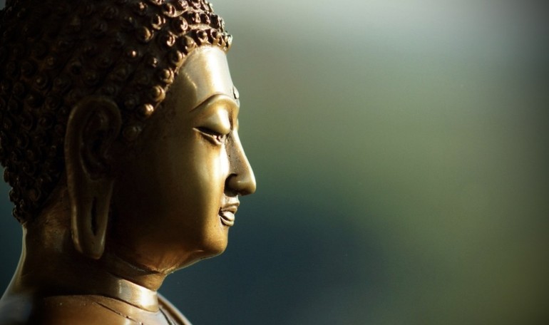 Mắt to nhìn thấu nhân sinh, sống cho hiện tại