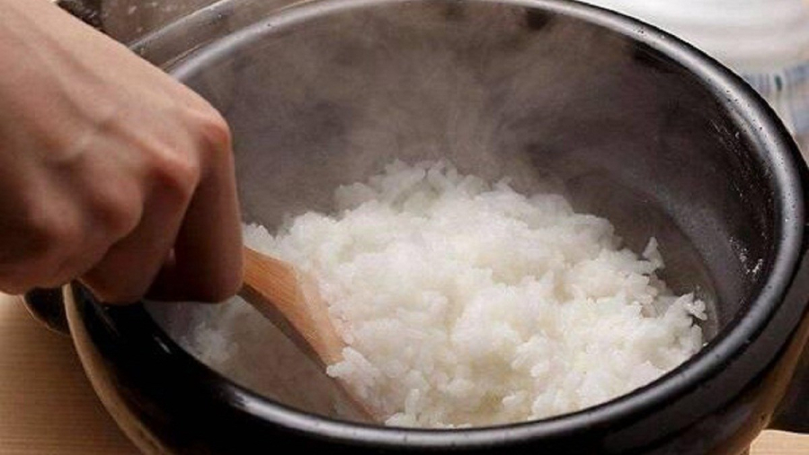 Cách nấu cơm thơm ngon mềm dẻo hấp dẫn
