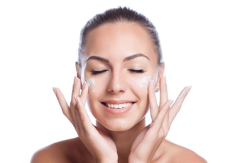 Da của bạn sẽ có khả năng hấp thụ dưỡng chất tốt hơn vào ban đêm.