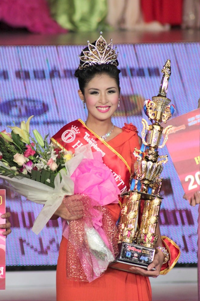 Nhan sắc Đặng Ngọc Hân thời mới lên ngôi vấp phải làn sóng chỉ trích.