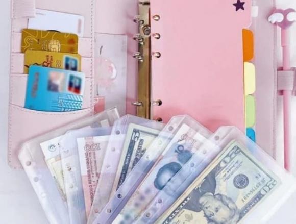 Nếu bạn có những món đồ chưa sử dụng nhưng vẫn còn tốt, hãy cân nhắc bán chúng trên các nền tảng đồ cũ.    