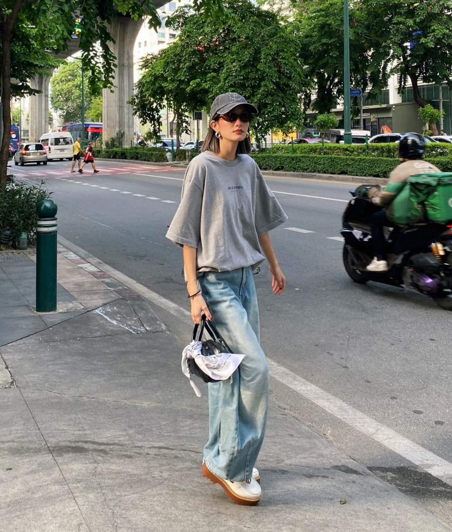 Xu hướng Tomboy là sự kết giữa các yếu tố thời trang dành cho nam giới với các chi tiết nữ tính và mềm mại.