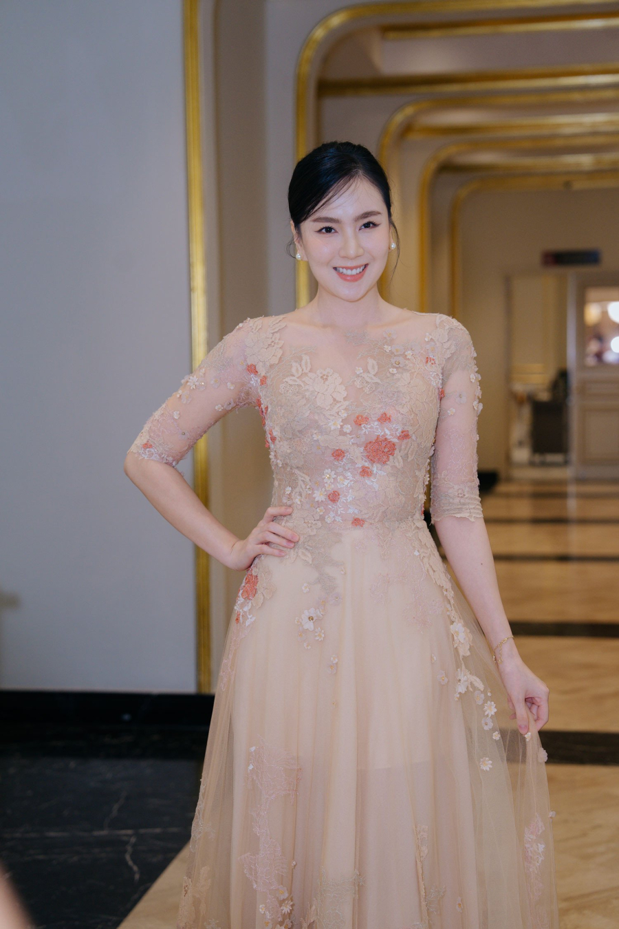 Hơn một thập kỷ qua, Mai Ngọc giữ thói quen như vậy nên ở tuổi 34, Mừng SHBET phiên bản mới 2025 của cô vẫn trẻ khỏe và sáng mịn.    