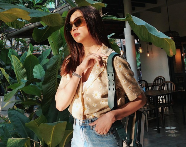 Áo sơ mi cộc tay là một trong những món thời trang 