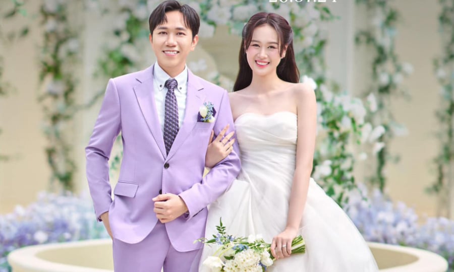 Cặp đôi cho biết sẽ cập nhật thời gian mới đến quan khách sau lễ Quốc tang.  