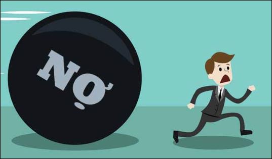 Bởi vậy nên dù có thân thiết, nhất định không được mắc nợ quá nhiều. (ảnh minh họa)