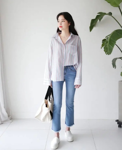 Kiểu áo này vừa mang đến sự thanh lịch, mà còn toát lên nét phóng khoáng, hiện đại.