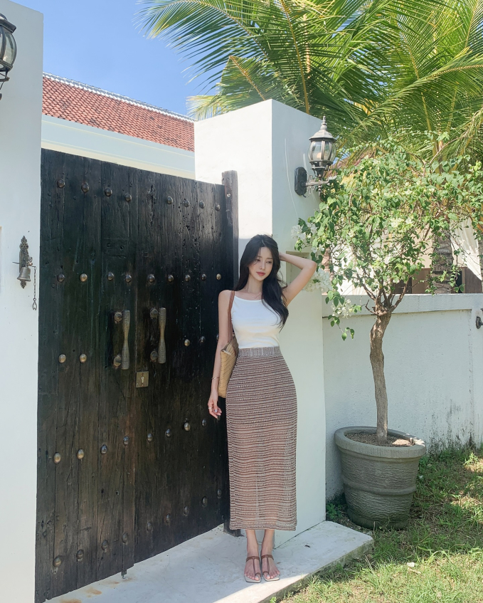 Ưu điểm của sandal quai chữ T là sự cá tính, năng động nhưng cũng không kém phần duyên dáng.