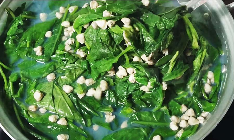 Trong những năm gần đây, rau cải trời đã trở thành một đặc sản nổi bật, thu hút sự chú ý của du khách từ khắp mọi nơi