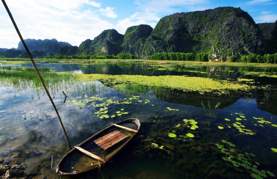 Nhiều du khách đến đầm Vân Long đều ao ước có được những bức ảnh 