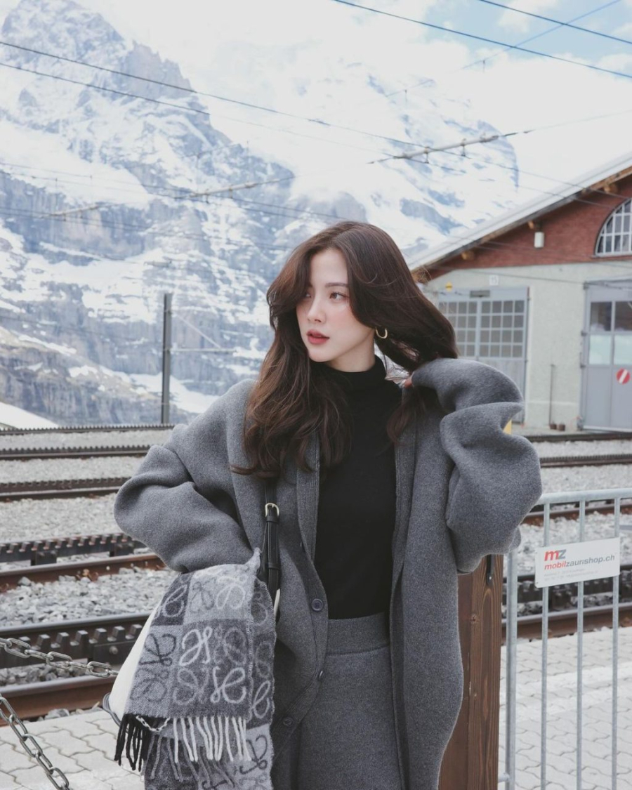 Xoăn lơi ngang lưng là Link Vào SHBET88 Mới Nhất mang đến vẻ đẹp dịu dàng và nữ tín