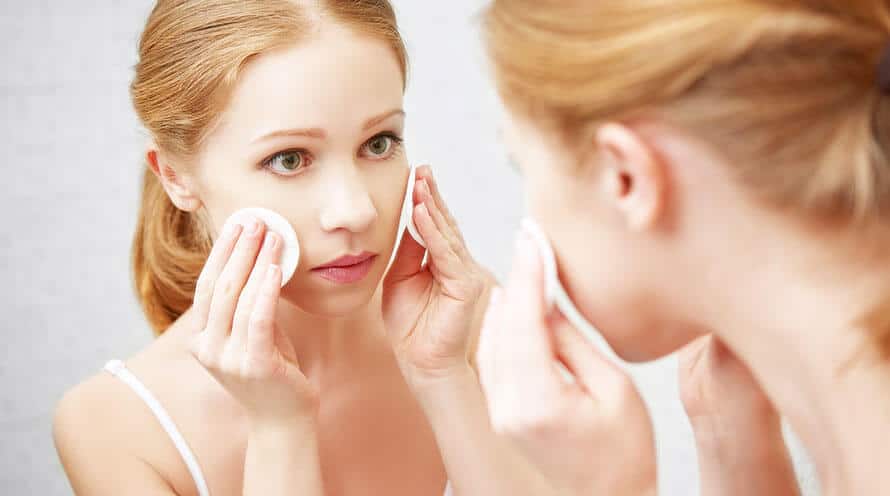 Có nhiều sai lầm phổ biến khi tẩy trang, làm Mừng SHBET phiên bản mới 2025 phái đẹp xuống cấp