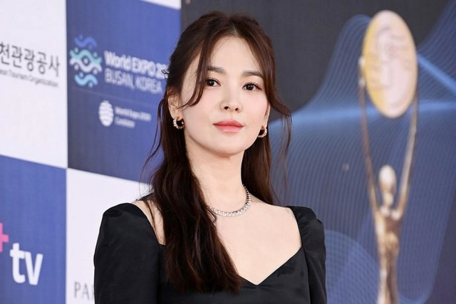 Súp bí đỏ chính chứa nhiều giàu beta-carotene và vitamin C giúp tăng sinh collagen, giảm thiểu nếp nhăn ma Song Hye Kyo yêu thích.