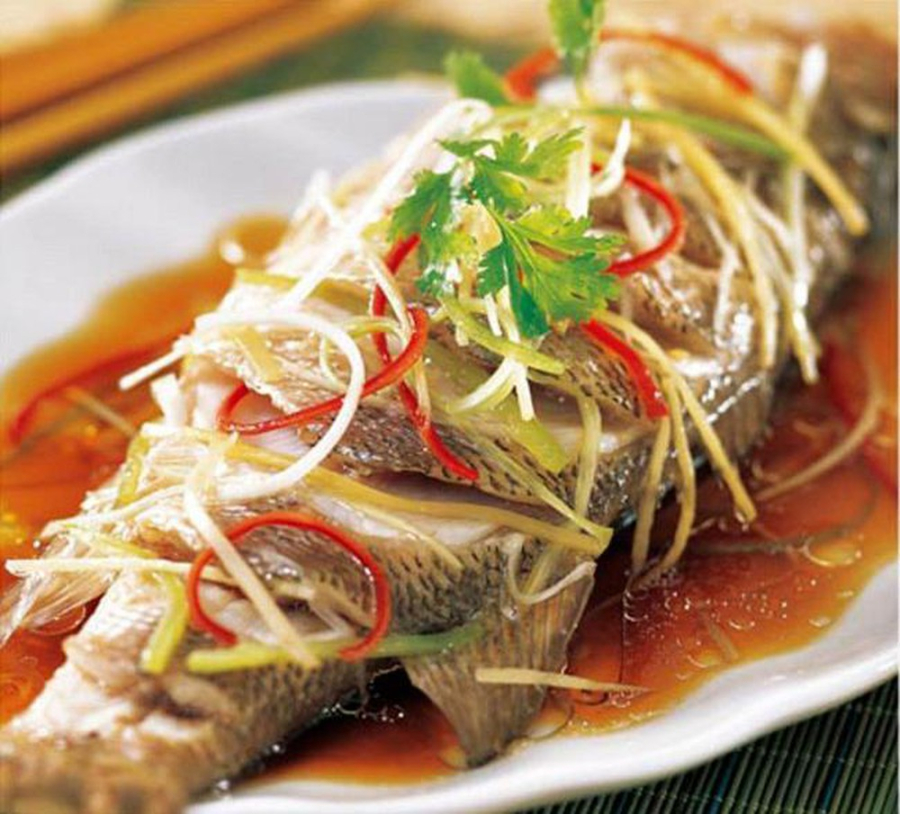 Tại các nhà hàng và quán ăn ven biển Đà Nẵng, cá bè cu đã trở thành một món đặc sản để đãi khách