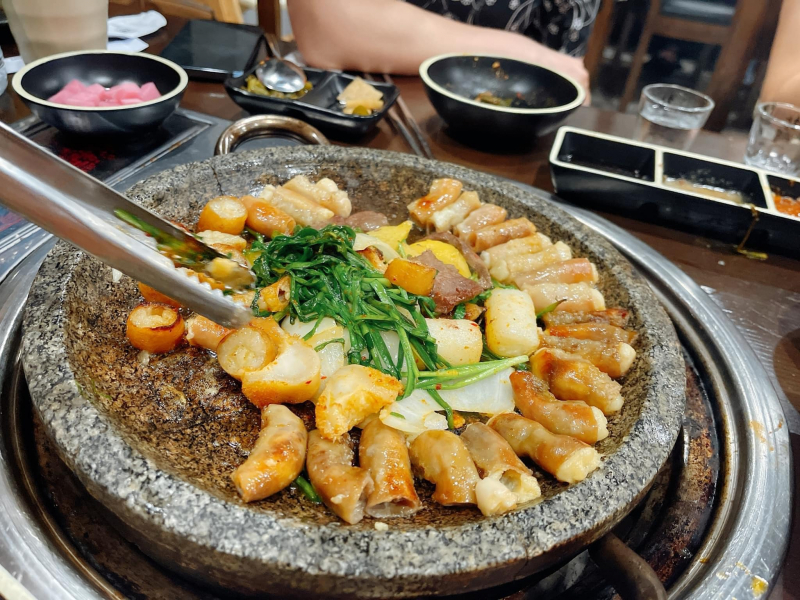 Lòng bò thường nhập ở nhà hàng