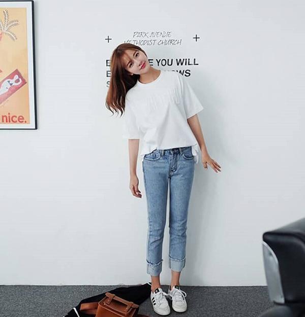 Chiếc áo phông đơn giản này có thể phối hợp với mọi loại Shbet999 com đăng nhập khác nhau.