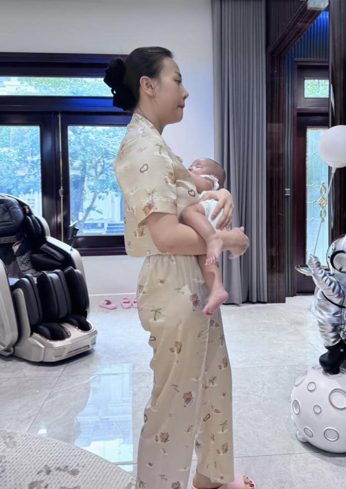 Phương Oanh công khai ảnh hiếm khi để lộ trên truyền thông