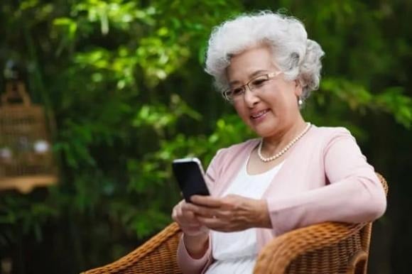 Sau khi mất đi người bạn đời, Shbet16 chơi game trực tuyến của một người thường trở nên đơn giản và có trật tự hơn. 