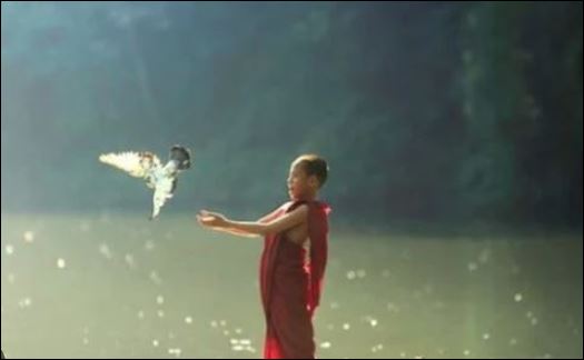 Nếu mọi người xung quanh lúc nào lịch sự với bạn thì Shbet16 chơi game trực tuyến sẽ ngày càng tốt lên. (ảnh minh họa)