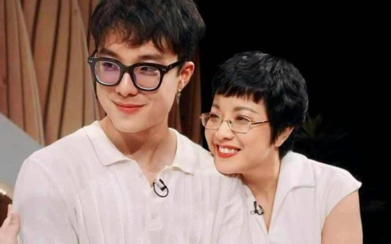 MC Thảo Vân và con trai có những chia sẻ cởi mở về chuyện trong Shbet16 chơi game trực tuyến. 