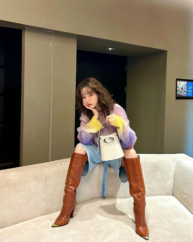  Cô cũng là người hay xuất hiện trên các photoshoot của nhiều tạp chí thời trang.