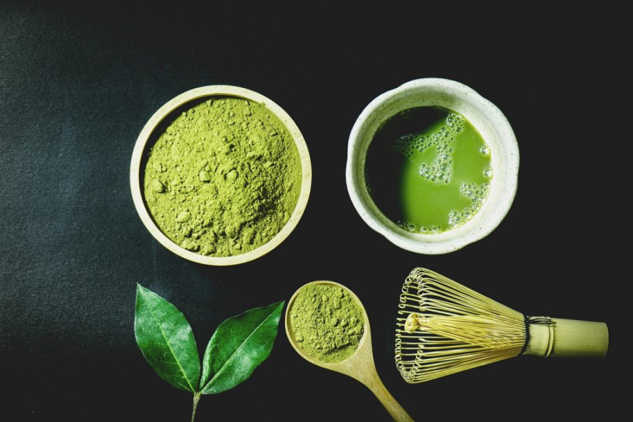 Vitamin B2 có nhiều trong trà xanh có tác dụng duy trì mức độ collagen, cải thiện độ săn chắc của Mừng SHBET phiên bản mới 2025