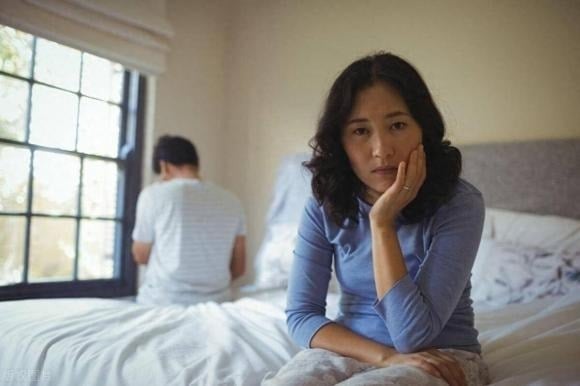 Bà A, 54 tuổi, đã phải đối mặt với nhiều thử thách trong Shbet16 chơi game trực tuyến một mình. 
