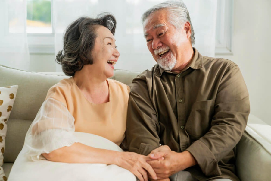 Khi còn trẻ, chúng ta có thể xem người bạn đời như là một người đồng hành trong Shbet16 chơi game trực tuyến. 