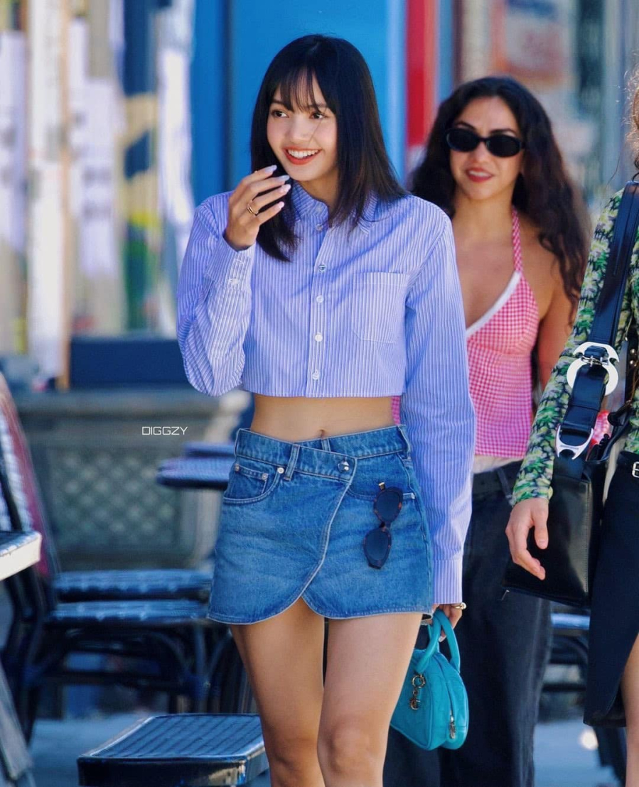 Mẫu chân váy giúp tôn lên tỉ lệ Sh88bet đăng ký miễn phí đáng ngưỡng mộ của nữ idol người Thái.