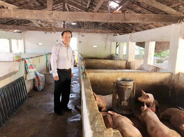 Thông qua những nỗ lực này, ông Sơn không chỉ cải thiện thu nhập cá nhân mà còn góp phần nâng cao chất lượng chăn nuôi trong cộng đồng