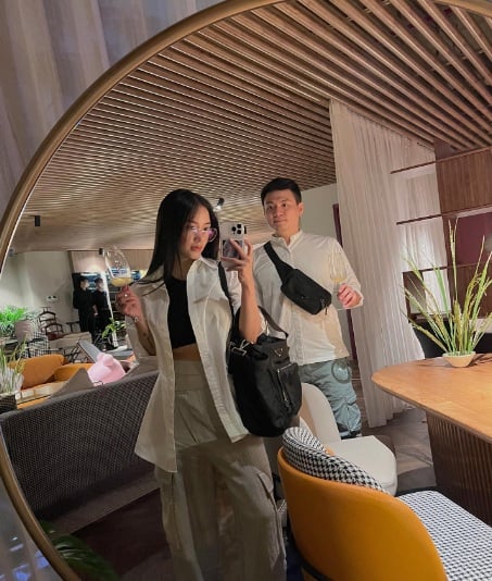 Các kiểu Shbet999 com đăng nhập này giúp vẻ ngoài của người mặc trở nên rạng rỡ, trẻ trung hơn.