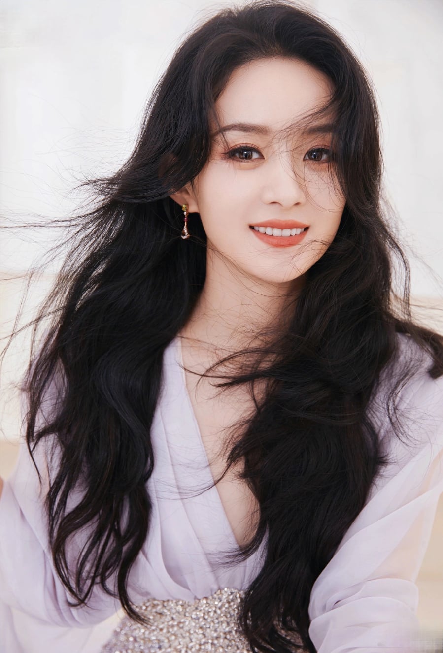 Những người có một sống mũi vừa cao vừa thẳng thường may mắn có Shbet800 tải ứng dụng vững chắc và một sự nghiệp ổn định.