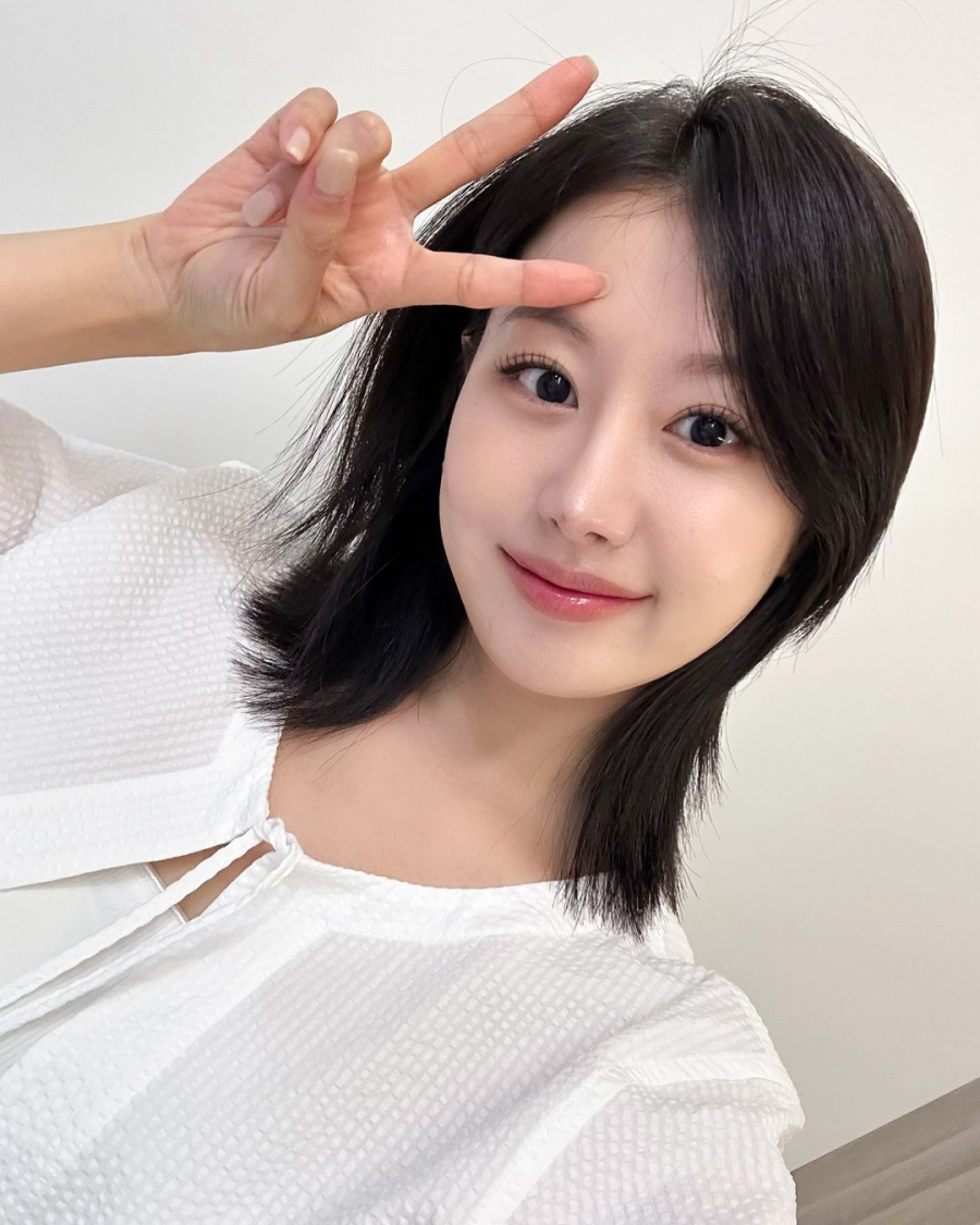 Chống nắng là một bước không thể thiếu trong quy trình chăm sóc da để bảo vệ collagen và duy trì Mừng SHBET phiên bản mới 2025 khỏe mạnh. 