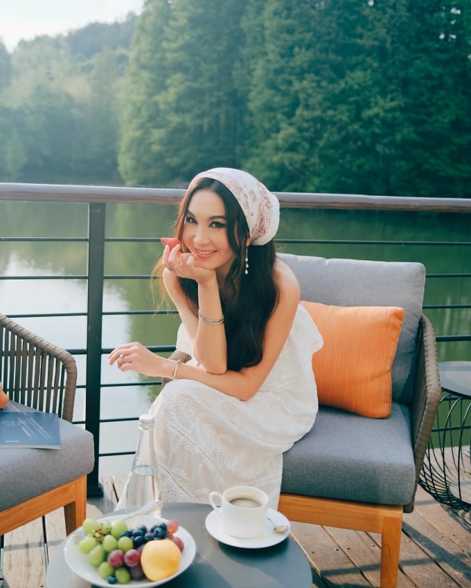 Cô chú trọng ăn uống thay vì Shbet888 tiền thưởng cực khủng thẩm mỹ để trẻ hóa.