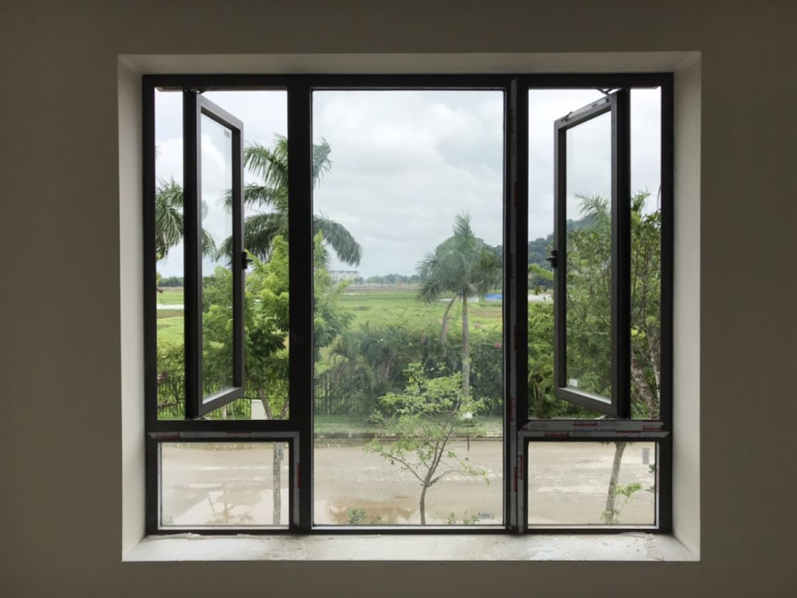 6 hướng cửa sổ cần tránh 