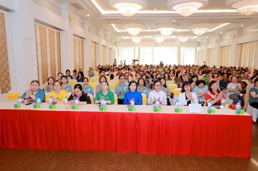 Fami Green Soy sánh bước cùng phụ nữ tự tin khỏe đẹp trăm phần và tận hưởng trọn vẹn mọi trải nghiệm Shbet16 chơi game trực tuyến.